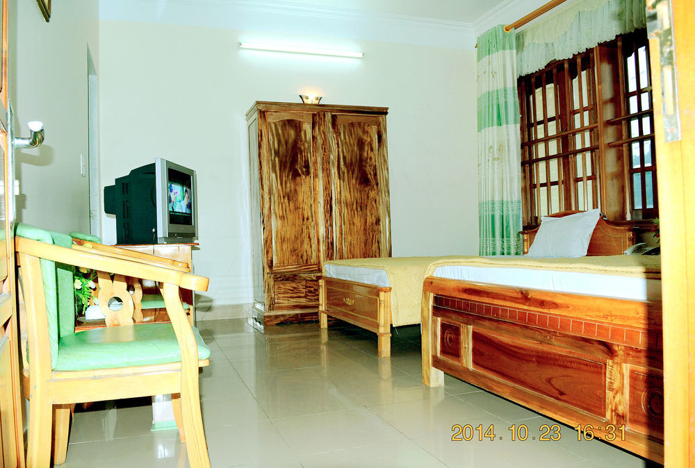 Hoang Ngoc Hotel Dong Khe Sau Dış mekan fotoğraf
