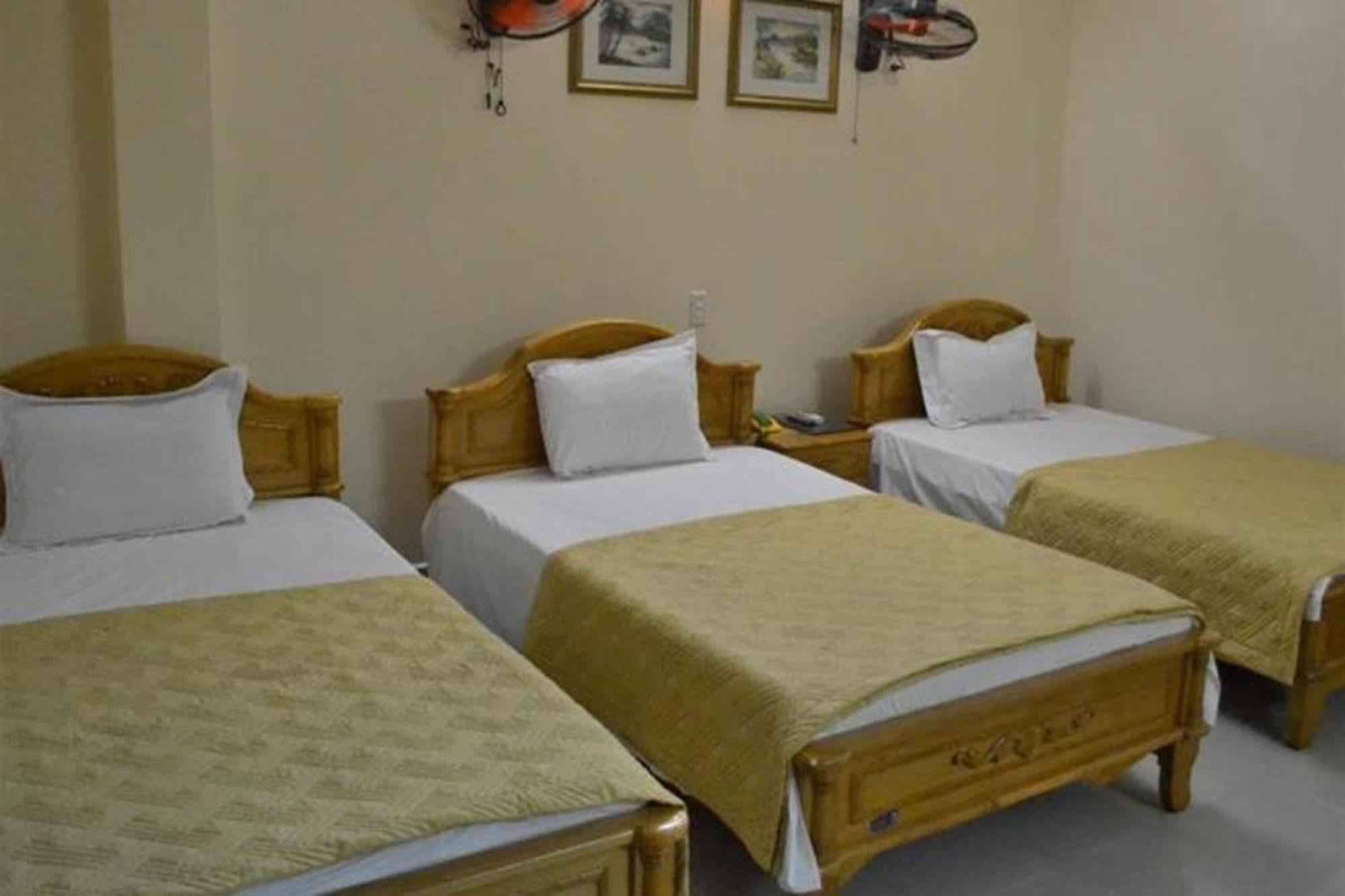 Hoang Ngoc Hotel Dong Khe Sau Dış mekan fotoğraf