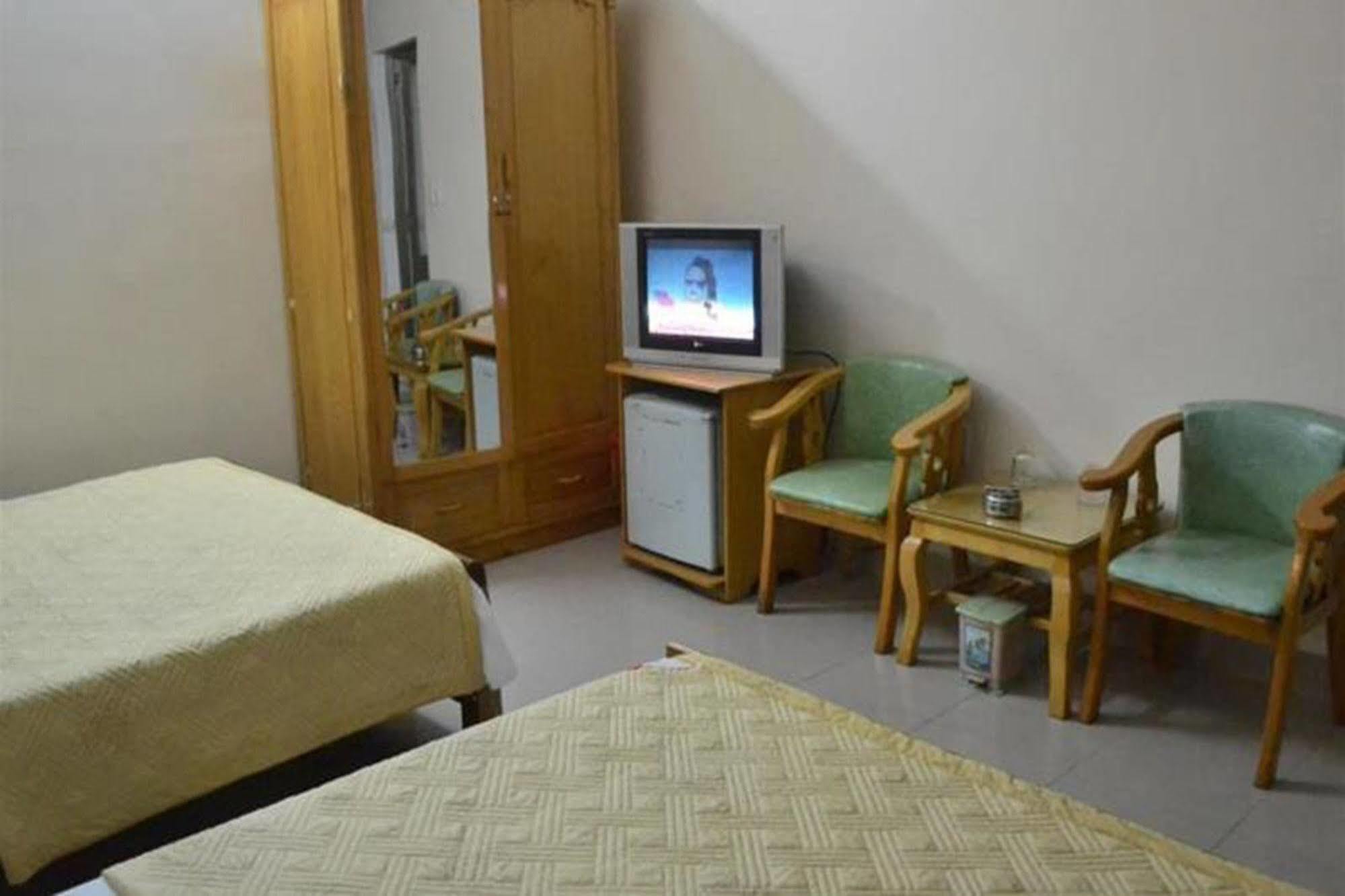 Hoang Ngoc Hotel Dong Khe Sau Dış mekan fotoğraf